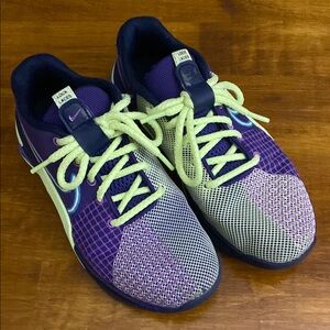 Nike Women’s Metcon 8 AMP Size 7.5
